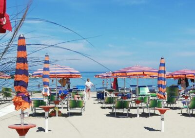 Strand aan de Adriatische kust, op korte afstand van Casa Raffaela vakantievilla in Italië